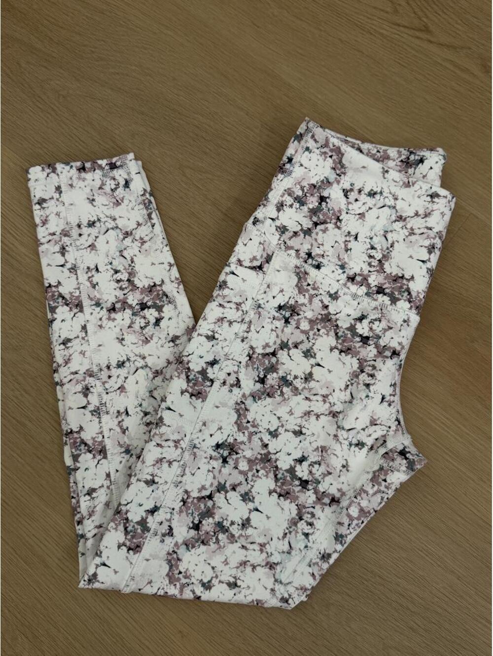 LegEnd Active Girly Print Leggings – Medium